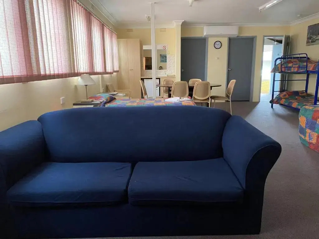 Gateway Motor Inn