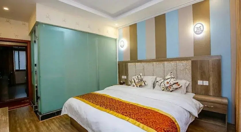 Yuhang Business Hotel