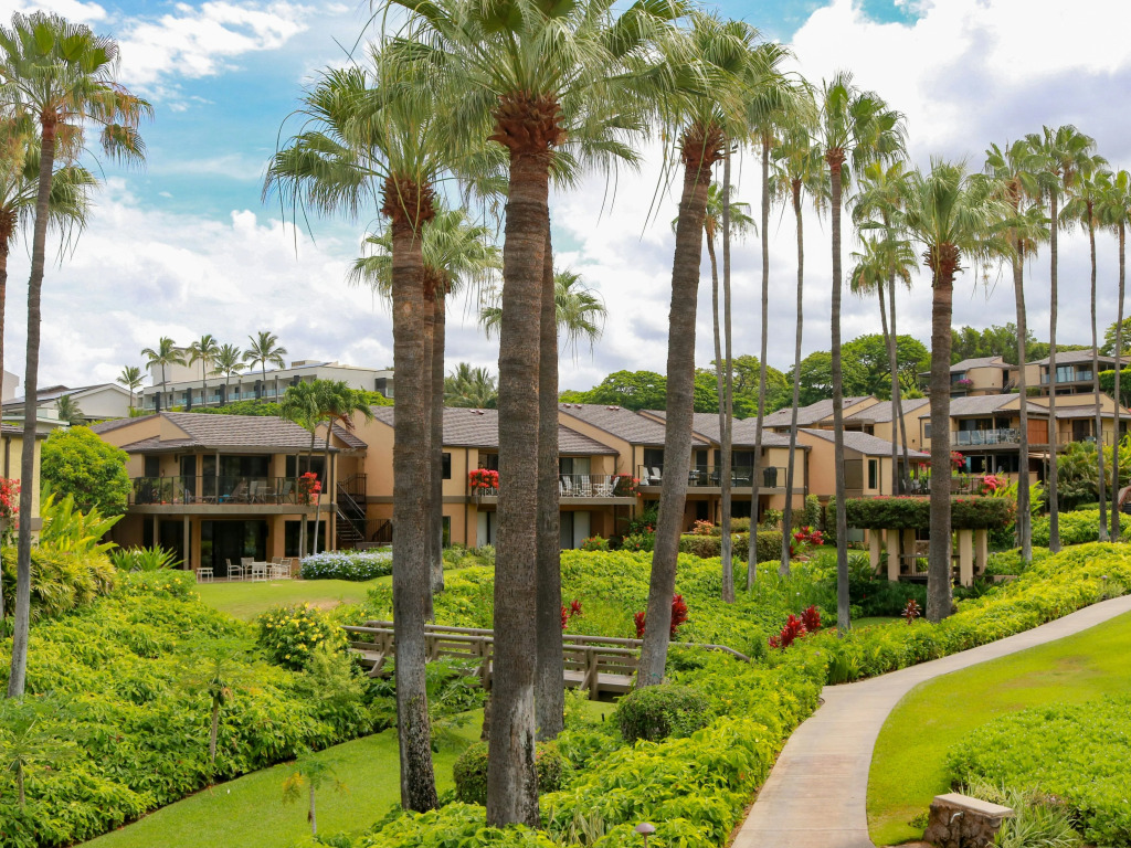 Wailea Elua Village - CoralTree Residence Collection