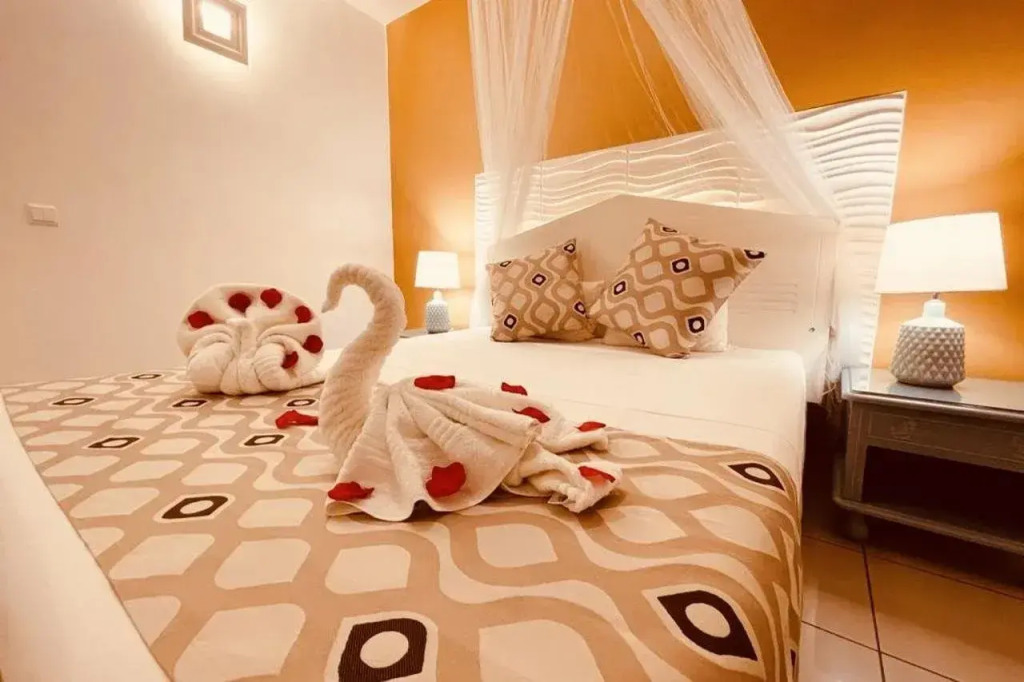 Tropicana Suites