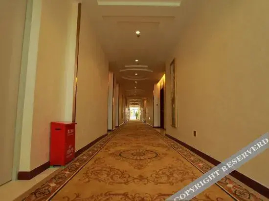 Vienna Hotel (Dongguan Machong Huayang Lake)