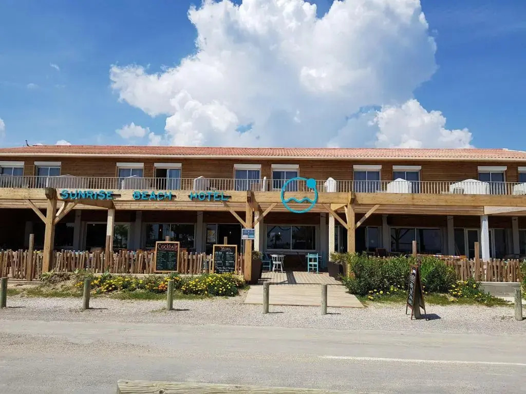 Sunrise Beach Hotel