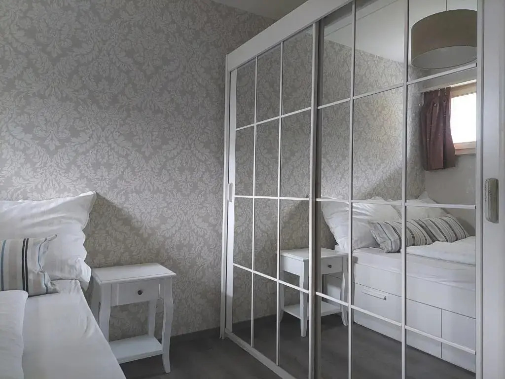LAAX central holiday apartment with pool & sauna