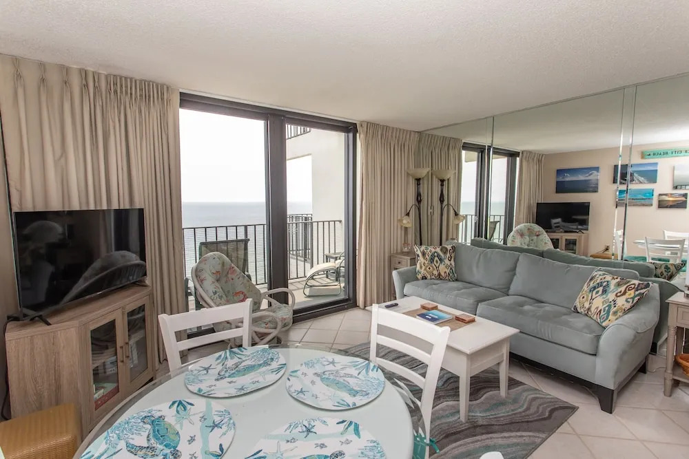 Royal Garden Resort 1506 2 Bedroom Condo by RedAwning