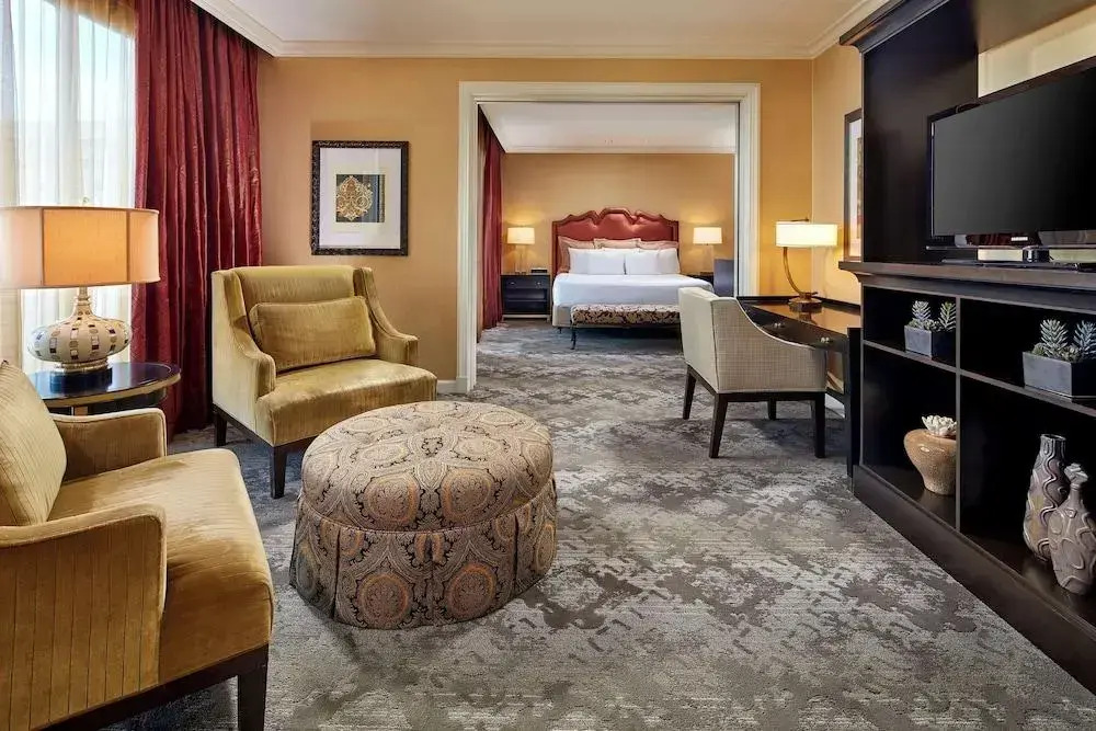 Crowne Plaza Tulsa