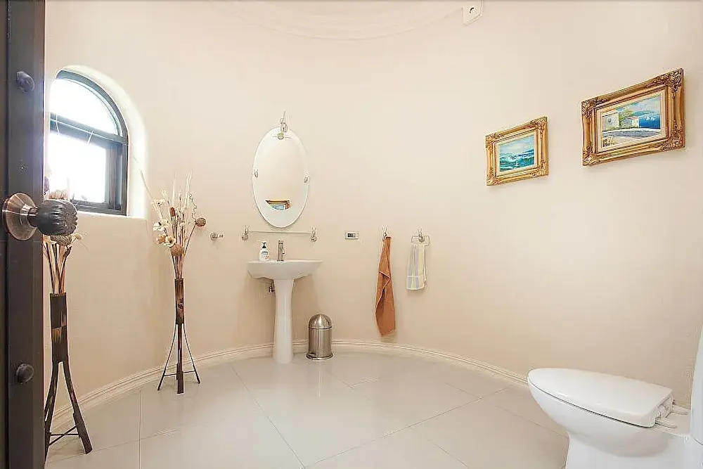 Camelot Villa