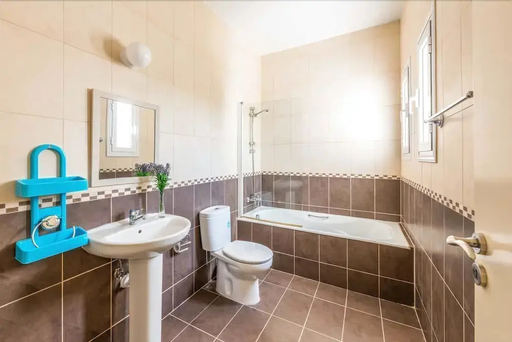 Villa Latchi Thea