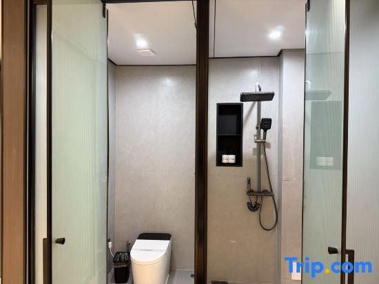 L Intelligent Hotel