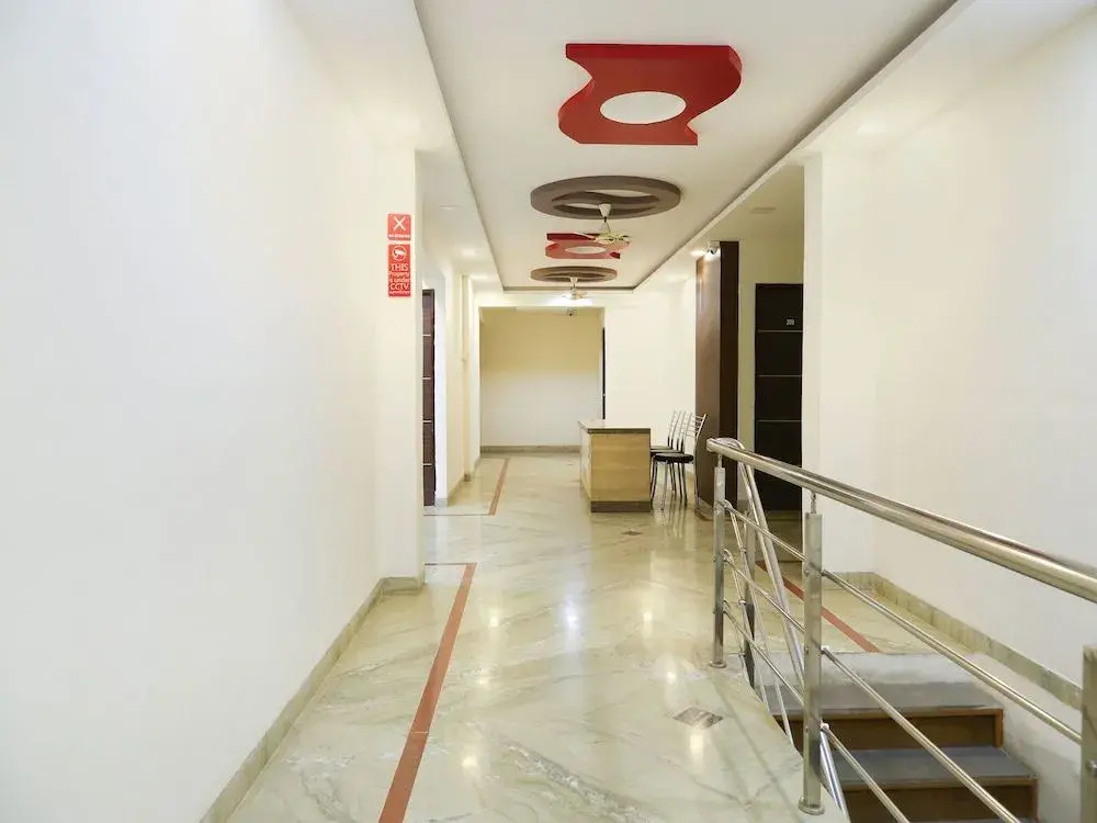 OYO 16670 Aradya Executive