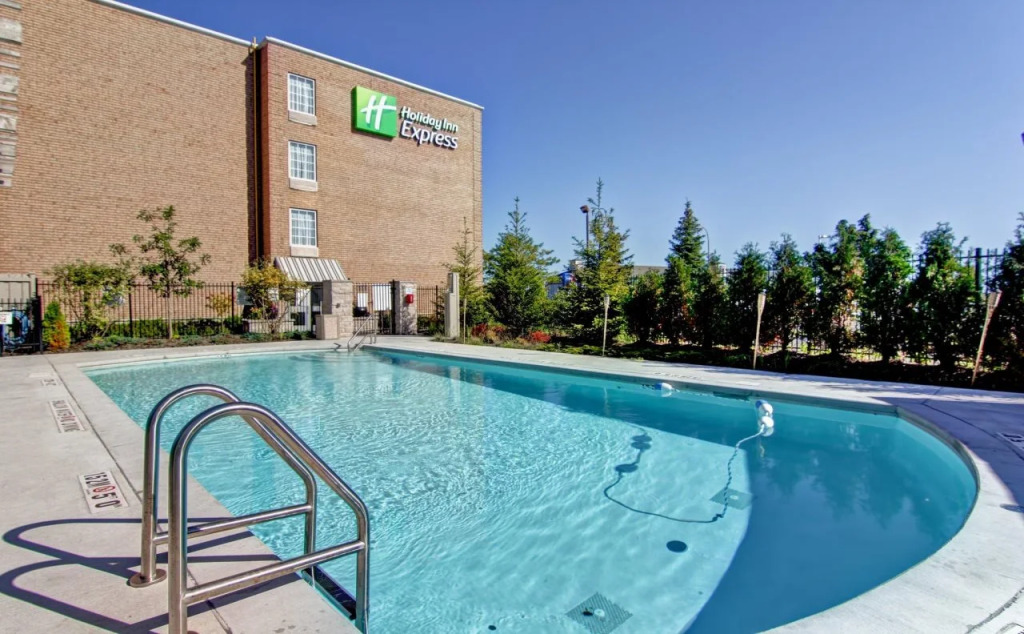 Holiday Inn Express Whitby Oshawa by IHG