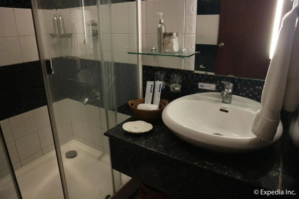 Hampstead Boutique Hotels, Inc