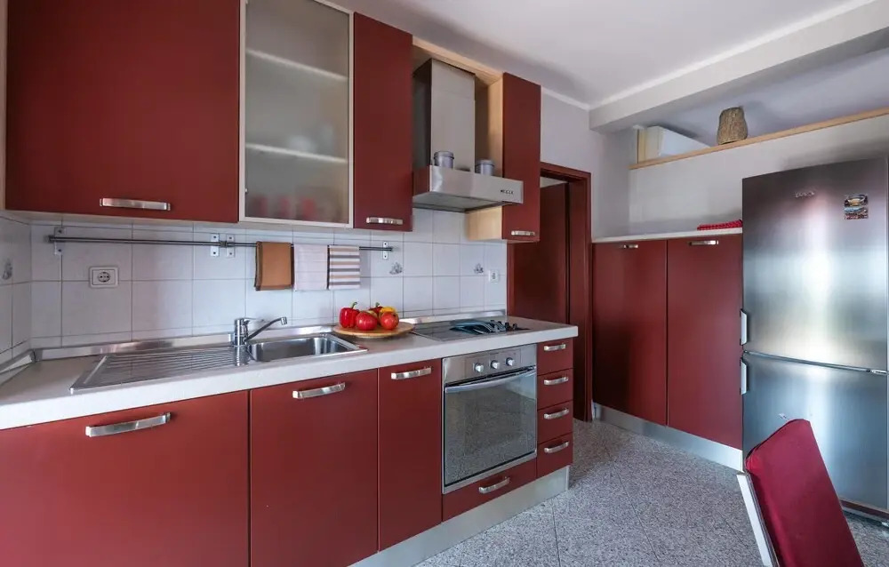 Beautiful Home in Ravni With Wifi and 3 Bedrooms