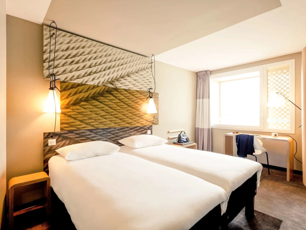 ibis Lyon Carre De Soie