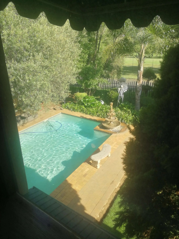 Greenfields Guesthouse & Restaurant