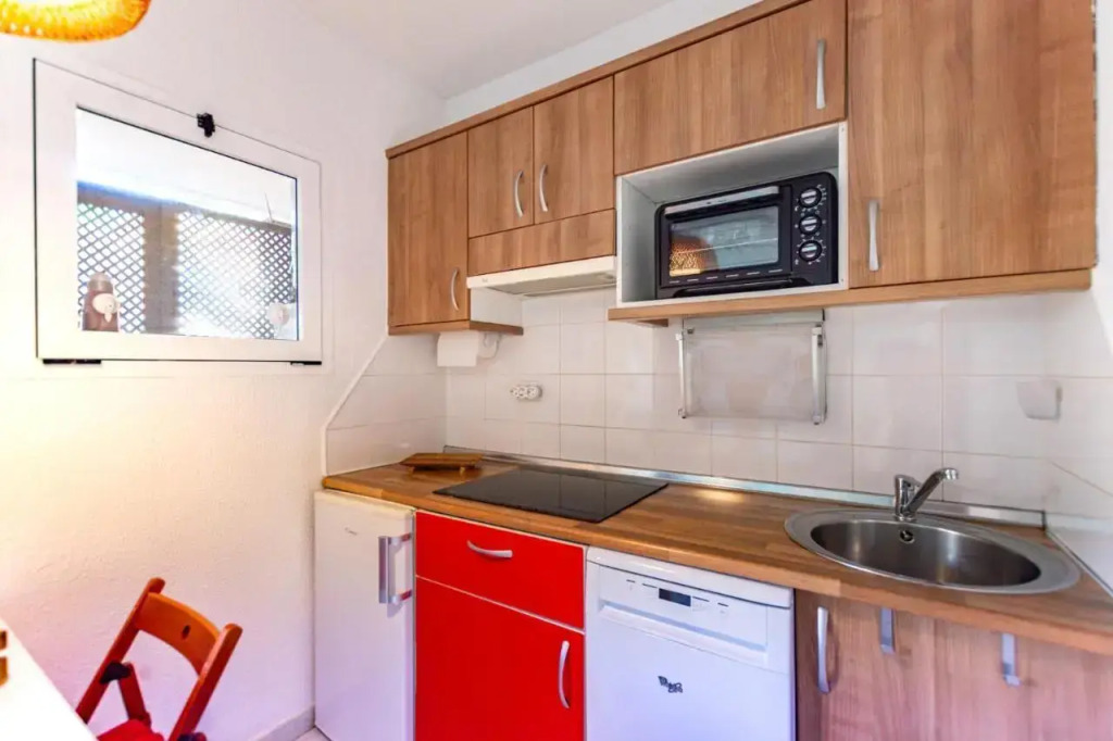 Nora Beach House 4