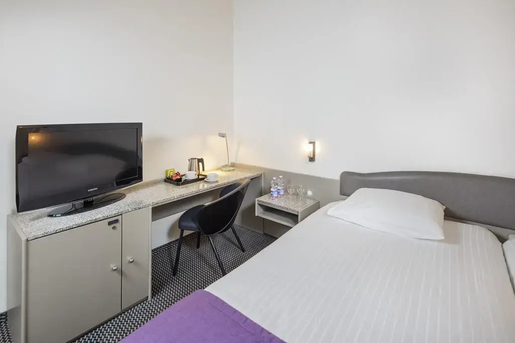 Hotel Fly Away Zurich Airport