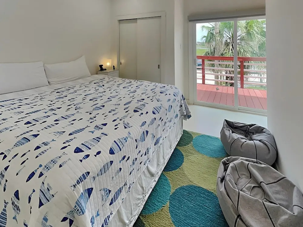 Dock of the Bay by Ryson Vacation Rentals