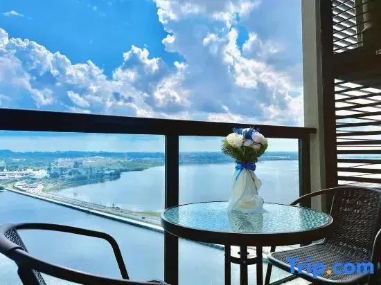 R&F Princess Cove Seine Region by Luxecocoo CK Johor Bahru CIQ