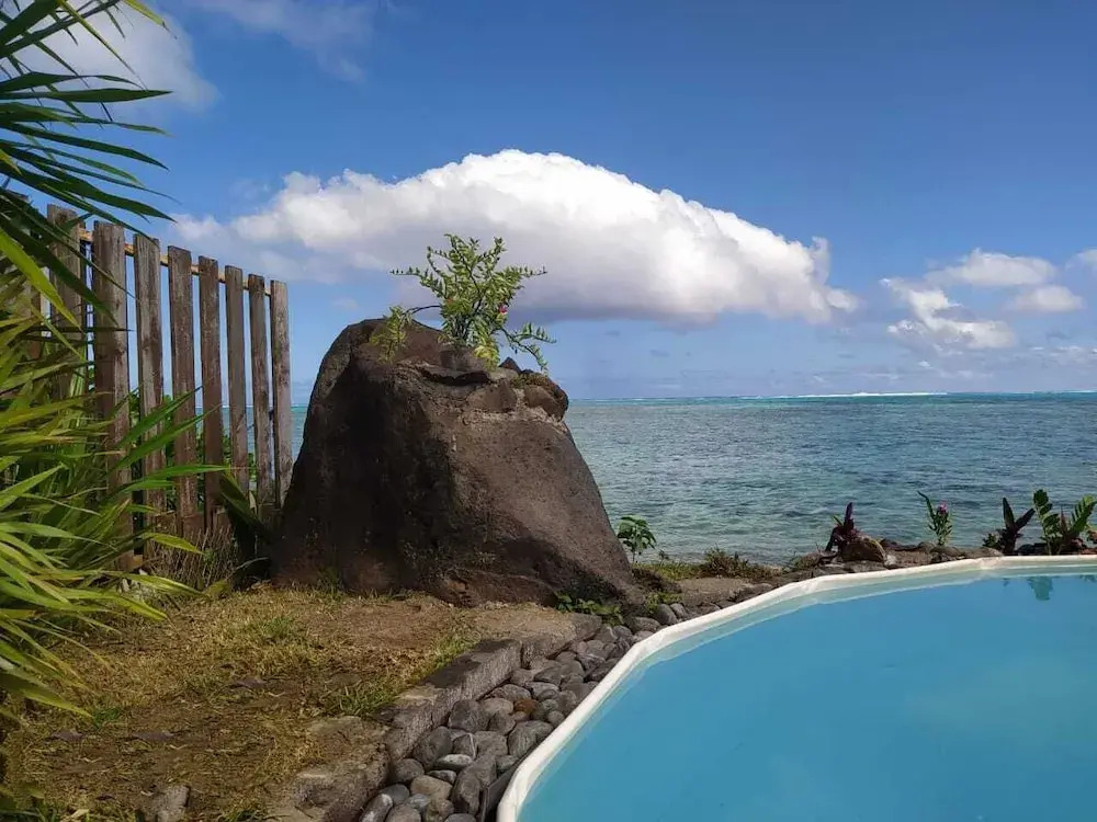Teareva Beach Moorea