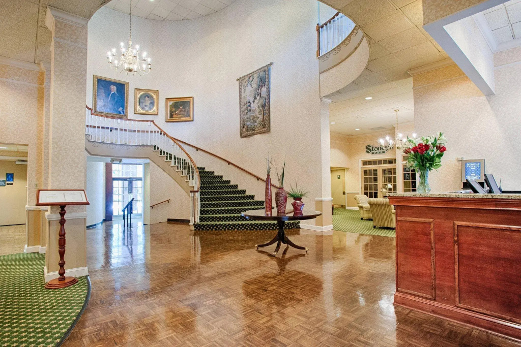 Stone Mountain Inn