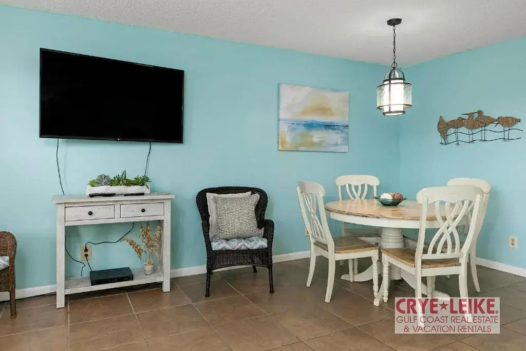 Sea Breeze #305 by Southern Vacation Rentals