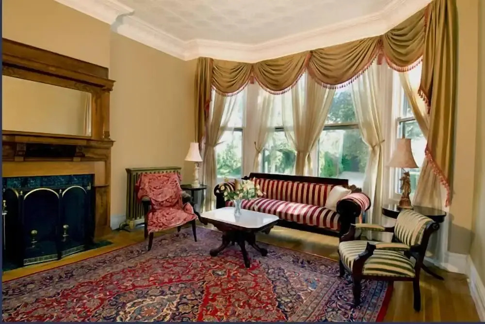 A Kingston Bed & Breakfast