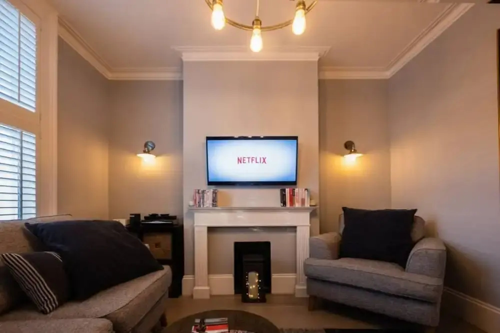 Stylish 2 Bed House in Superb Greenwich Location