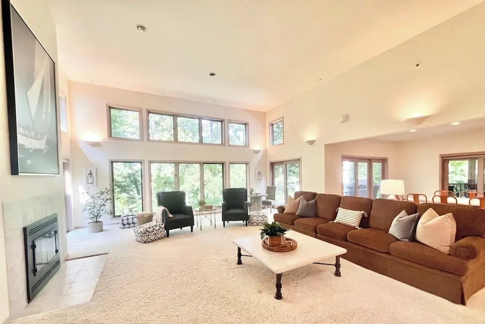 Spacious 4 BDR Home in Desirable Abbey Springs!