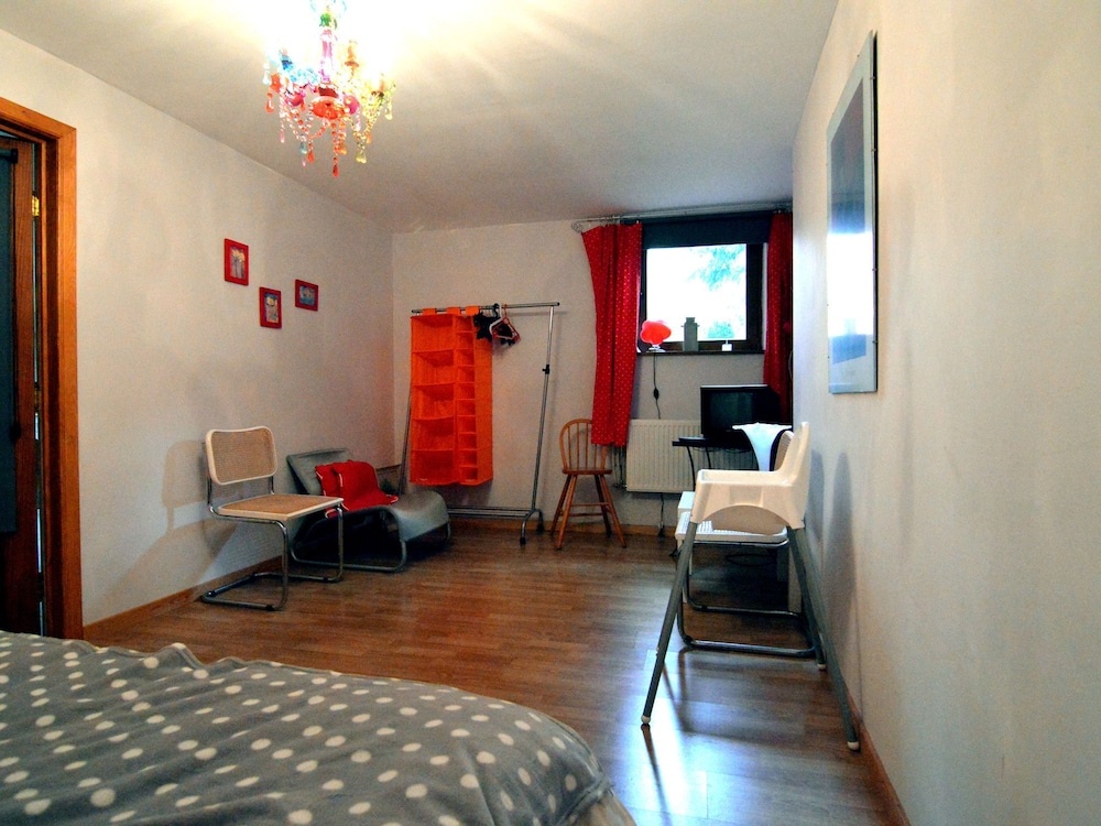 Vintage Holiday Home in Marcourt With Garden