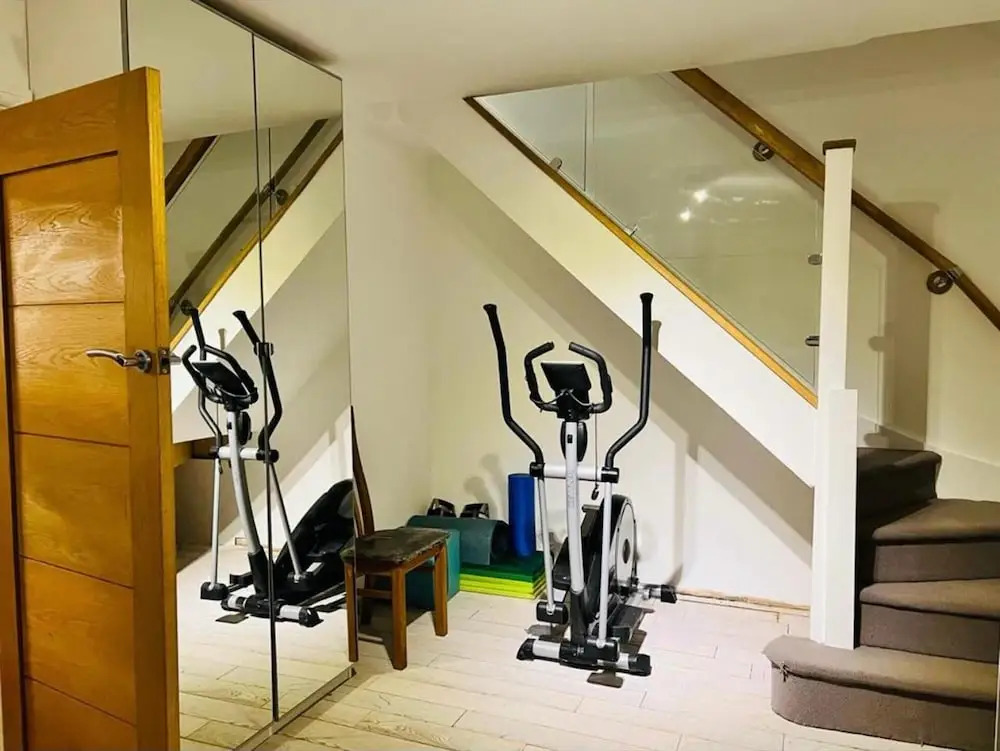Gorgeous Cosy Home 2 Miles From Heathrow Airport
