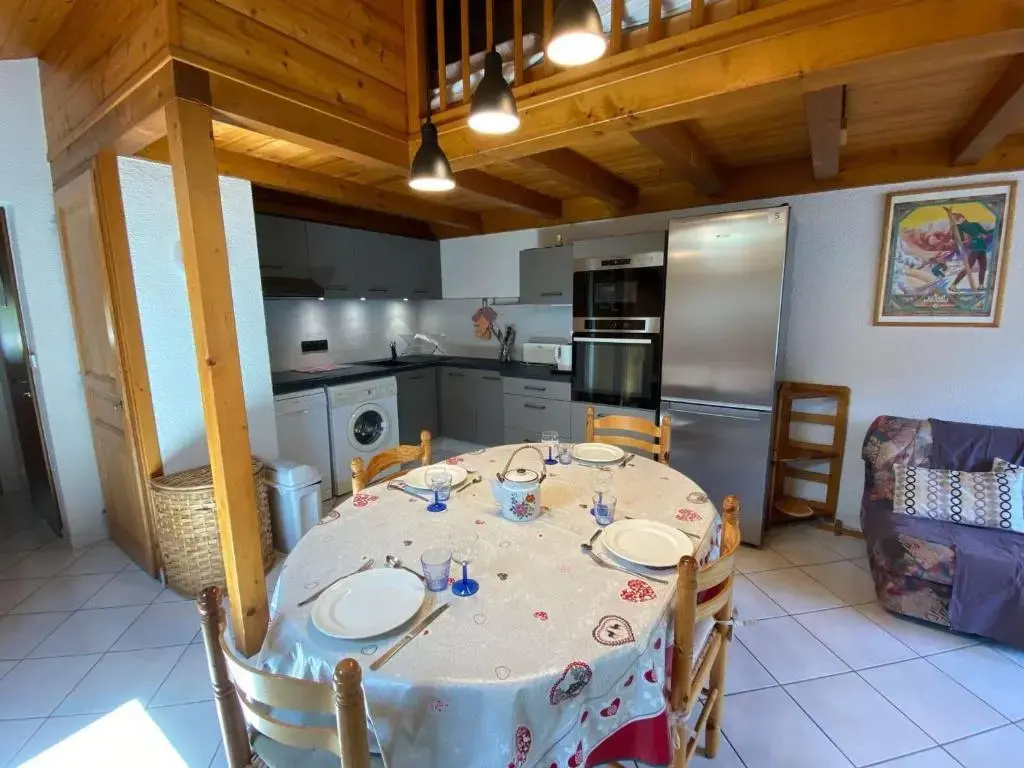 Appartement Le Grand-Bornand, 3 pièces, 6 personnes - FR-1-241-61