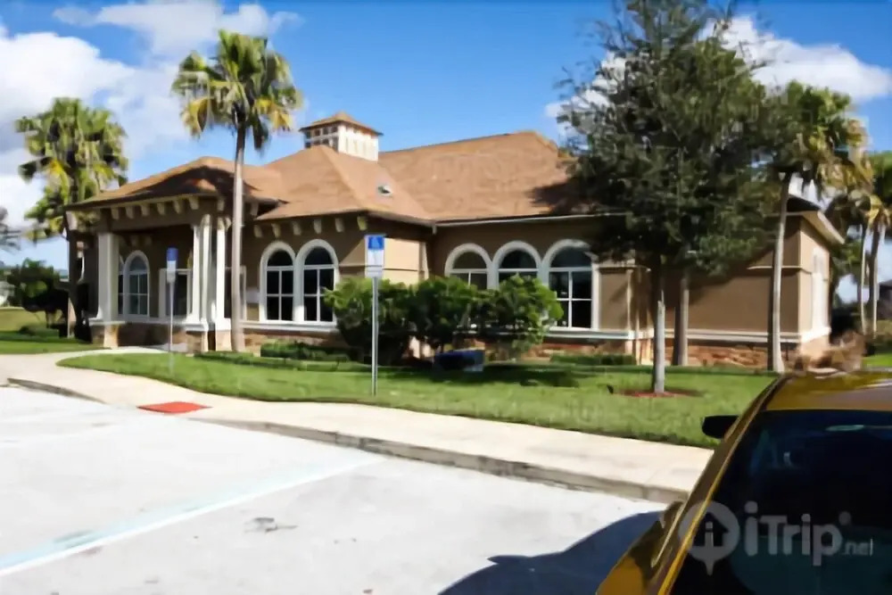 The Shire 4 Bedroom House w Pool - 4704TS