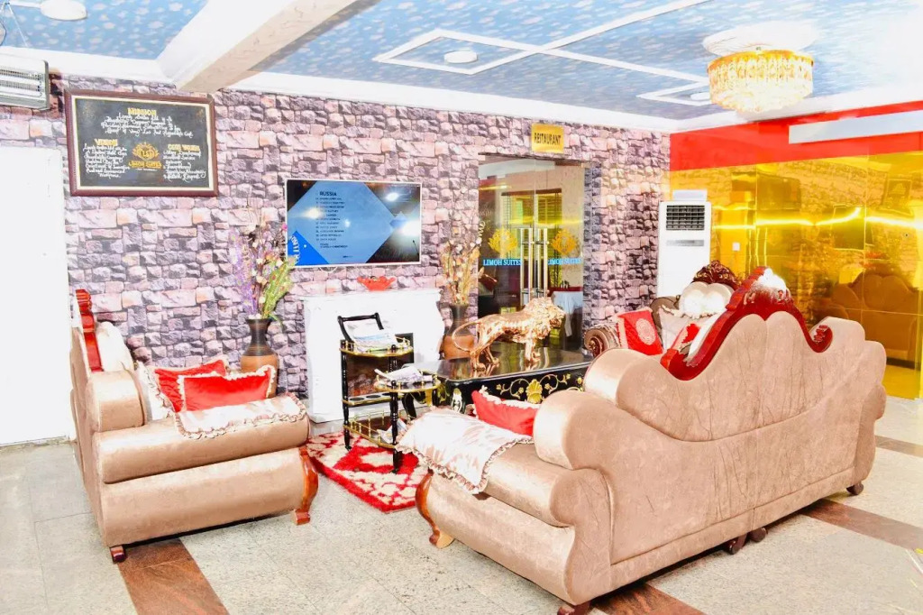 Limoh Suites