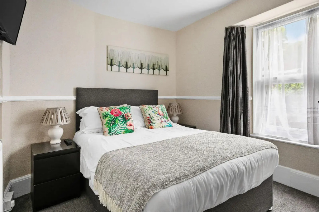 The Netley Hotel
