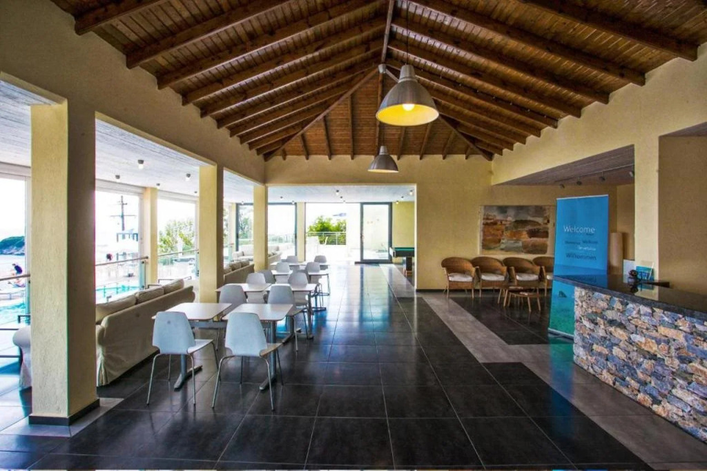 La Luna Hotel
