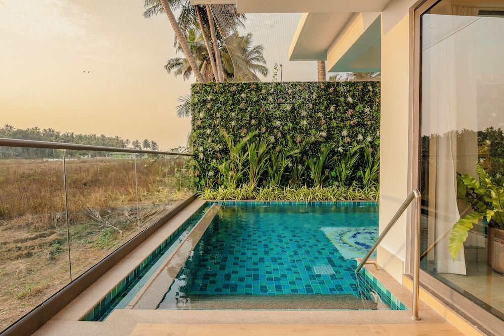 Staymaster Casa Damaaya 4BR- Pool