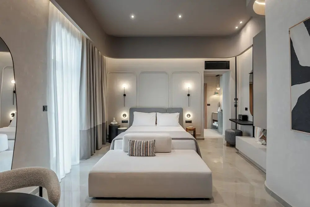 Amara Luxury Suites With Private Hot Tub