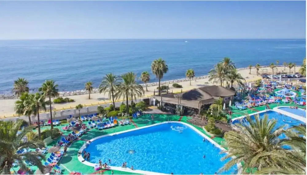 Waterfront Hotel Sunset Beach Apartment