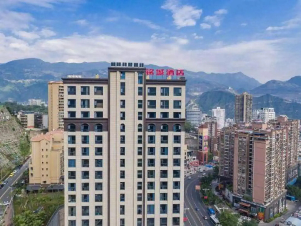 City Hotel
