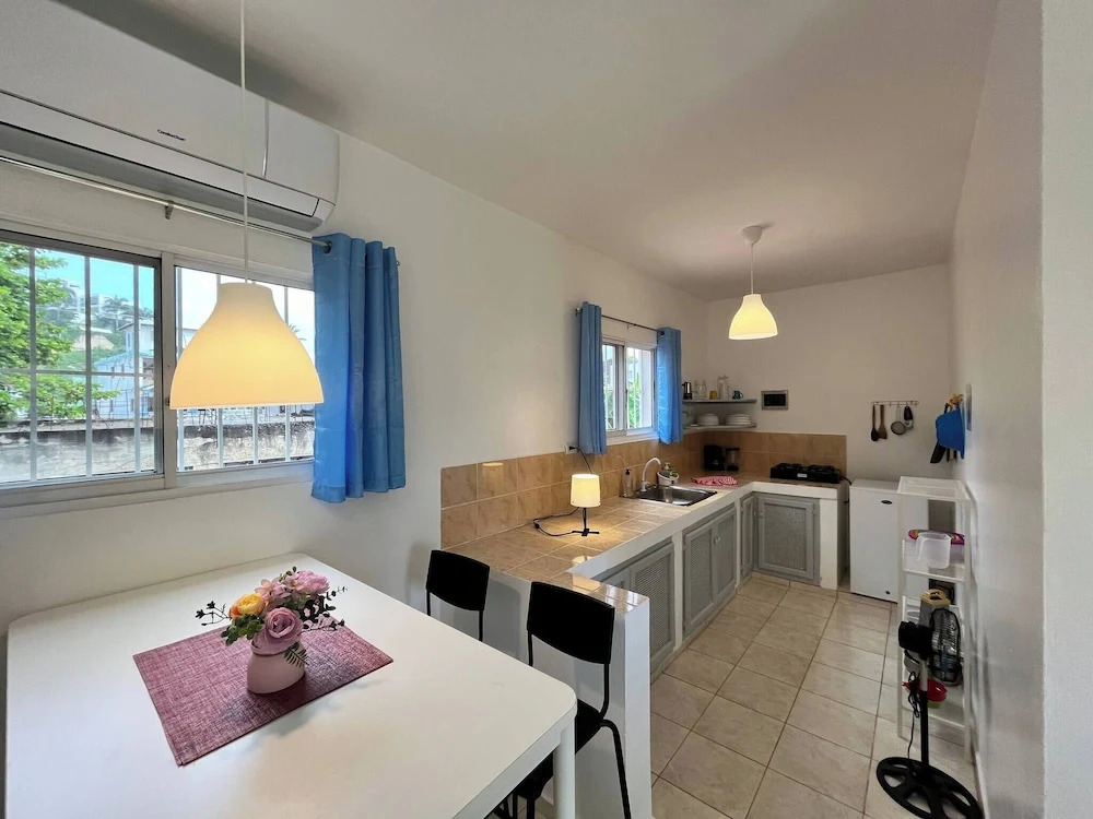 Secure 2-pers Apartment Close to the Beach