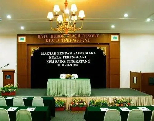 Batu Burok Beach Resort