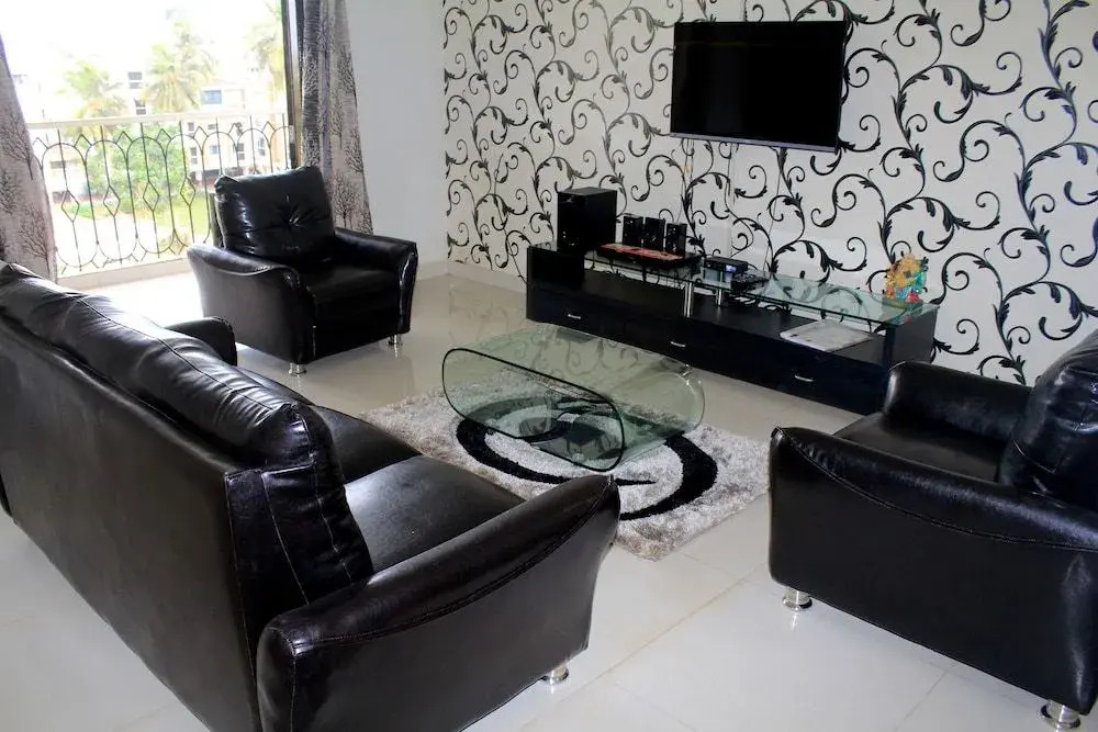 Modern Apartment With Terrace - CM001