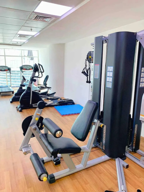 Lux High Rise Marina Apartment