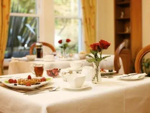 Arden Country House