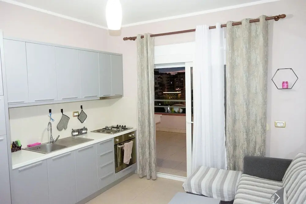 Lovely 1- Bedroom Apartm, Huge Balcony, Lovely View