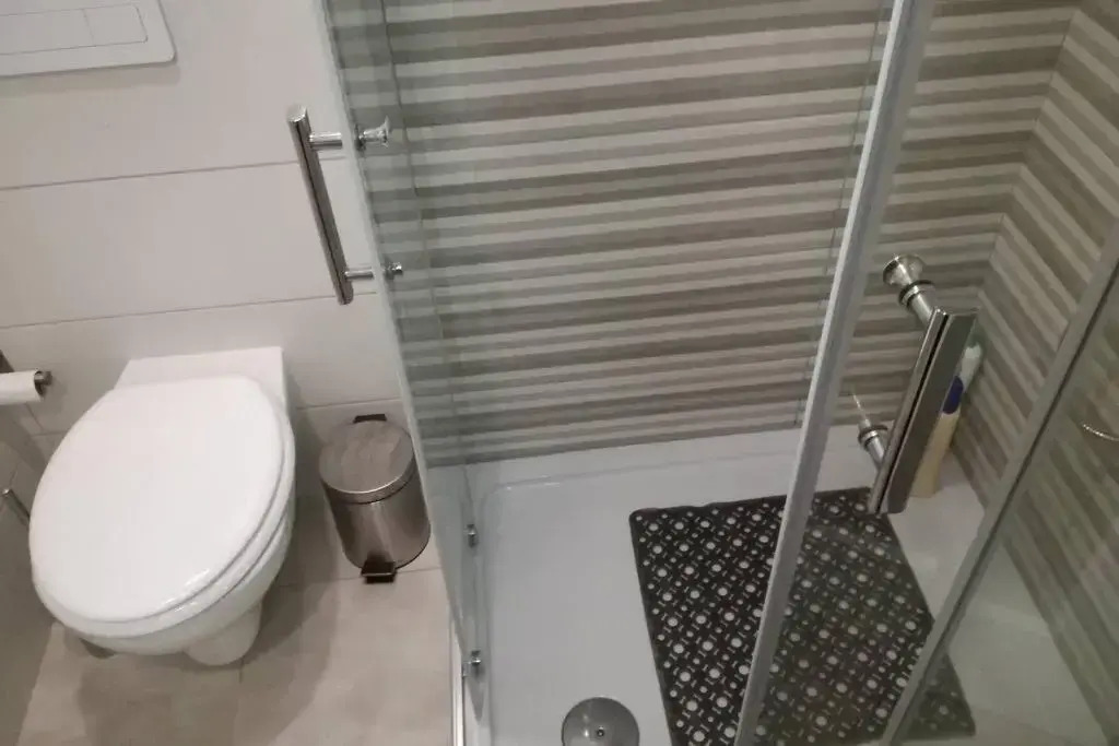 Ria Center Apartment - Left