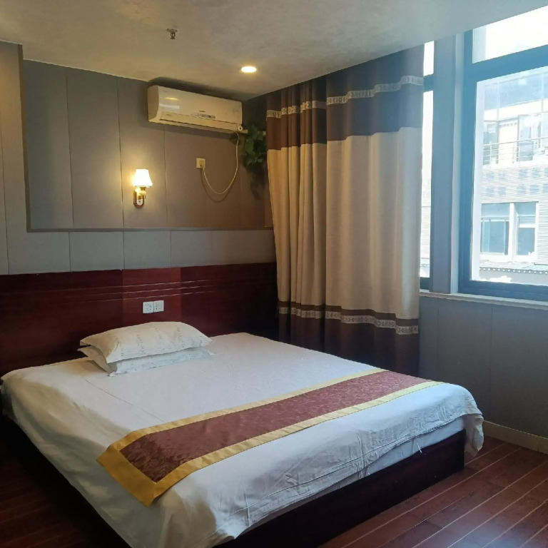 Junhao Business Hotel (Suzhou Xiangcheng Branch)