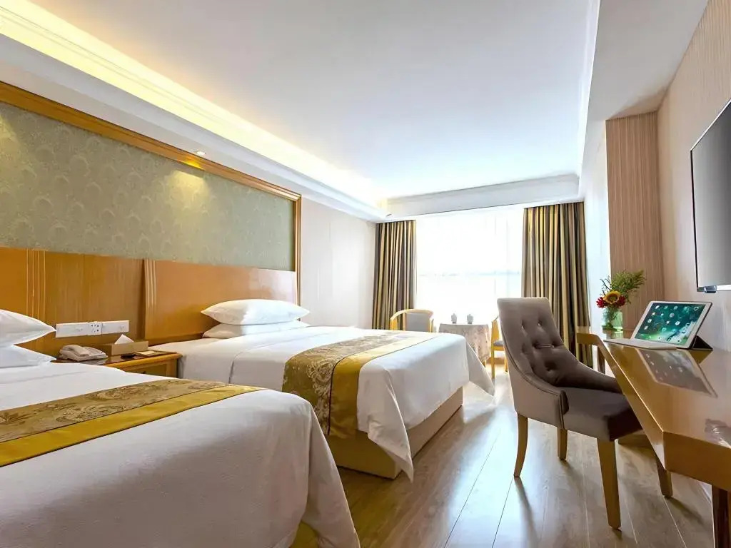 Atour Hotel Chengdu Chunxi Road Tianfu Square Subway Station