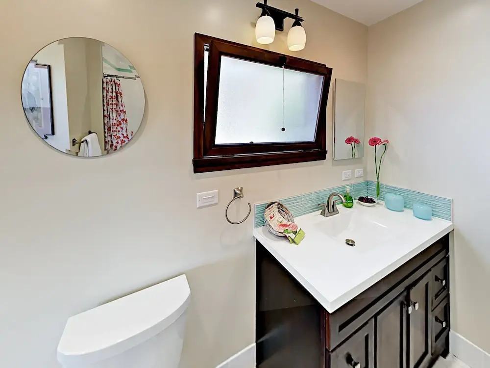 215 Cedar Street Home 3 Bedrooms 2 Bathrooms Home