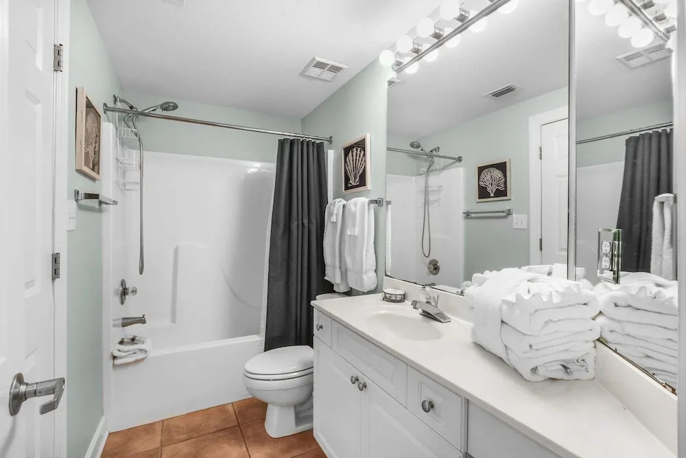 Admirals Quarters 508- Luxury Beachfront Condo 3 Bedrooms 3 Baths 5th Floor